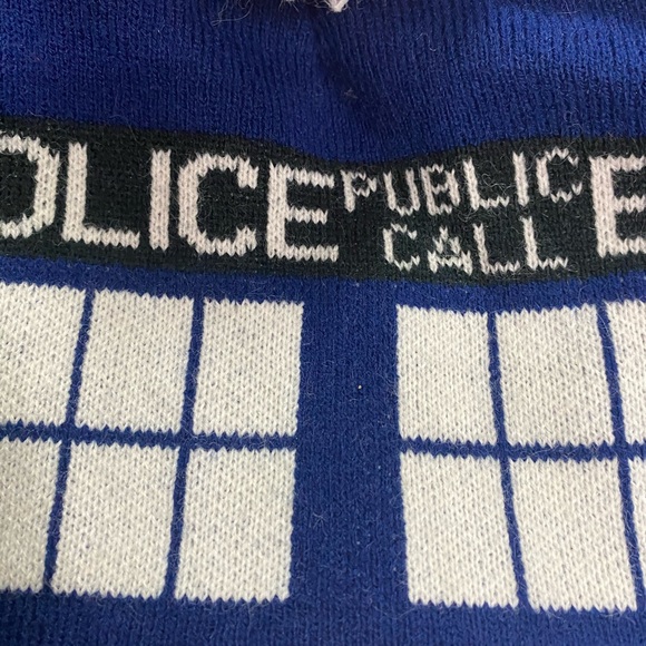 Tardis Hat - Picture 2 of 4